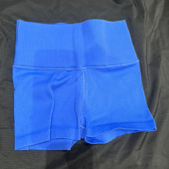 aerie Pants - ribbed blue biker shorts *never worn*